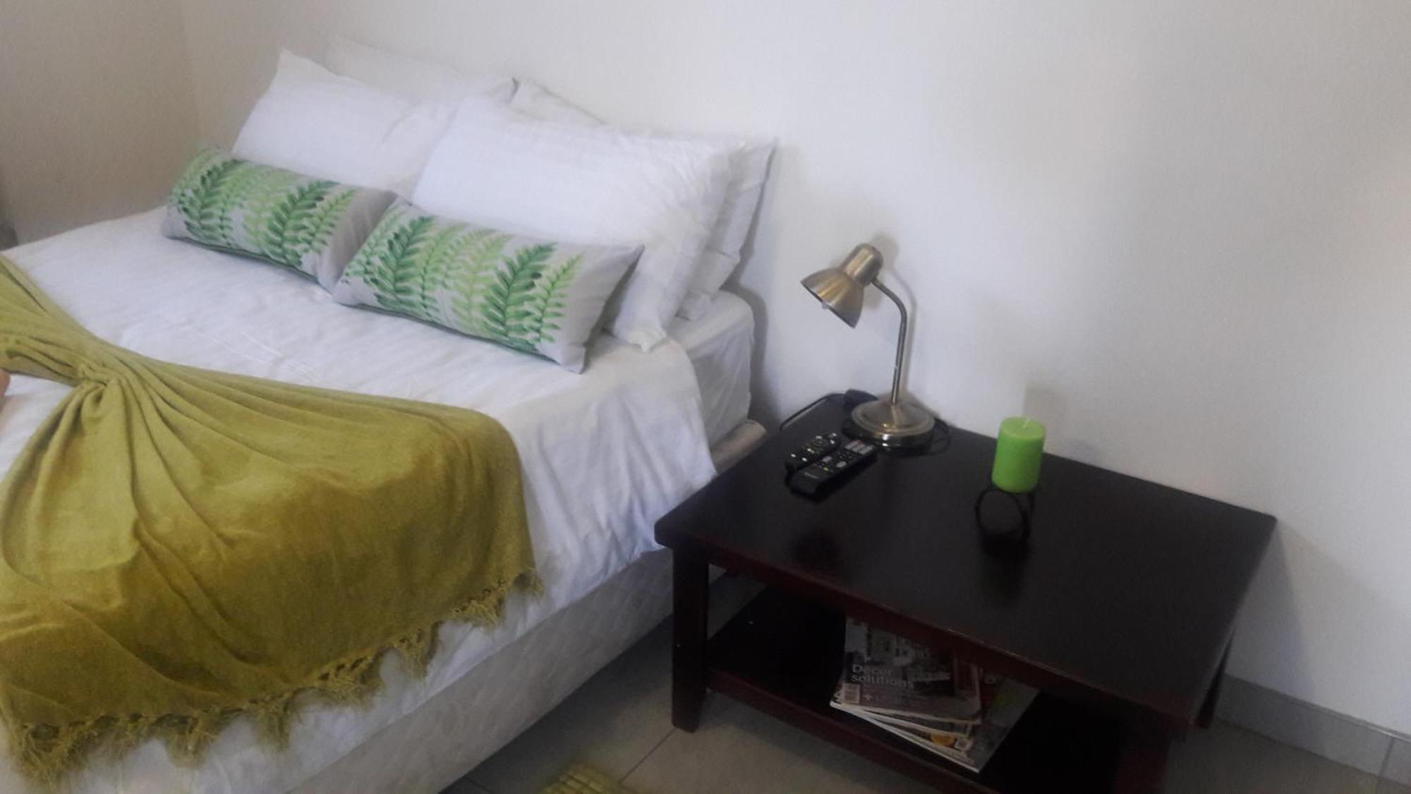 Self-Catering Studio, Unit 6 On Krupp Виндхук Экстерьер фото